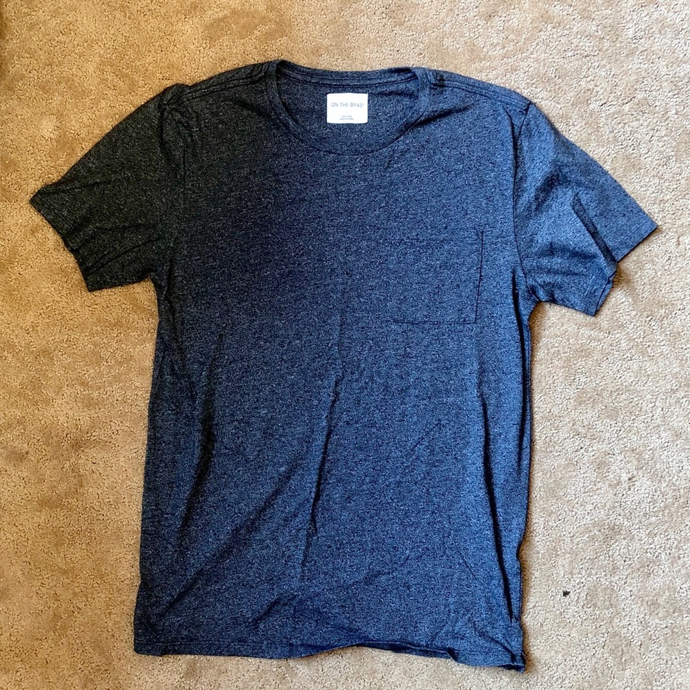 On The Byas Grey ‘Static’ Pocket T-Shirt (M)